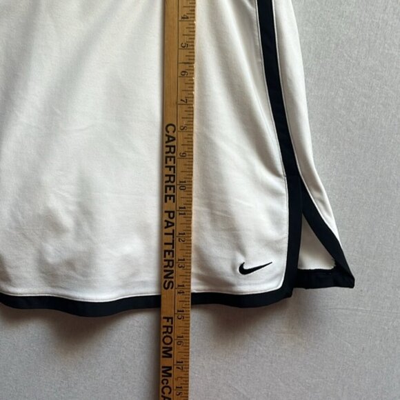 Nike Dri fit white tennis badminton skort Sz L - Picture 7 of 8